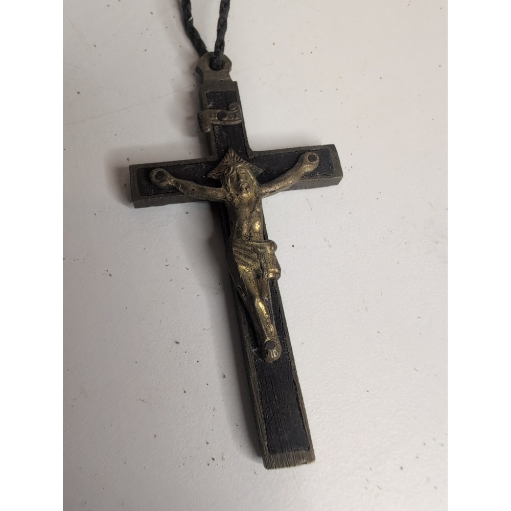 VTG BRASS JESUS ON CROSS CRUCIFIX PENDANT On Rope Religious Treasure